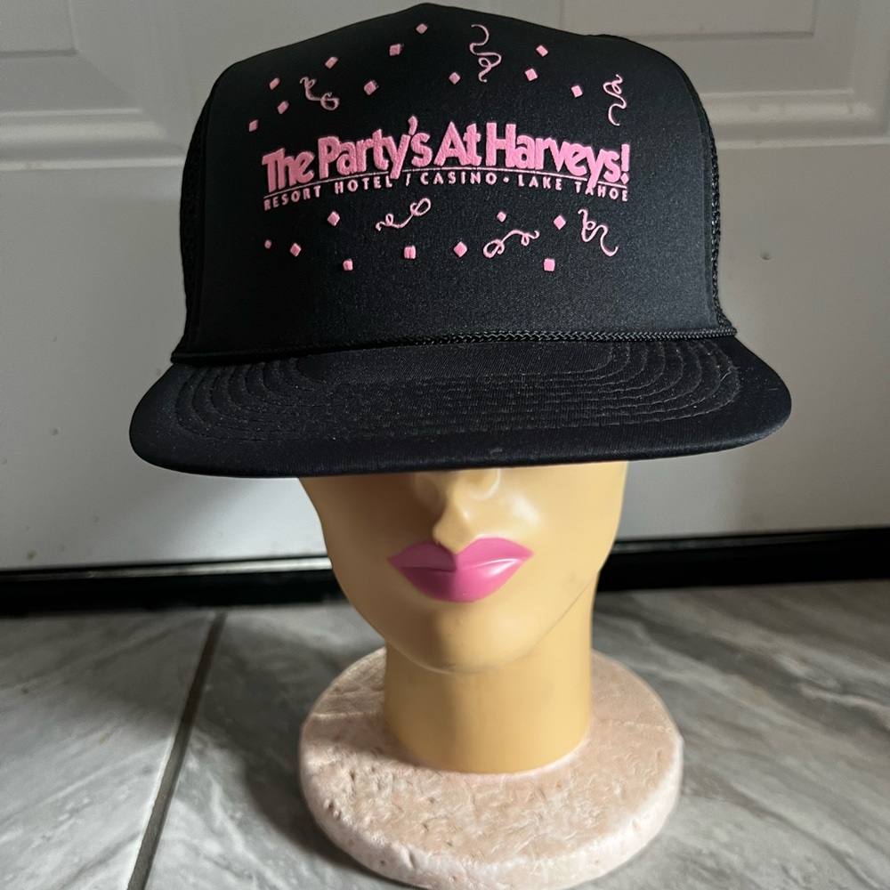 Harvey’s hotel Lake Tahoe Vintage mesh SnapBack Hat 1990s 1980s